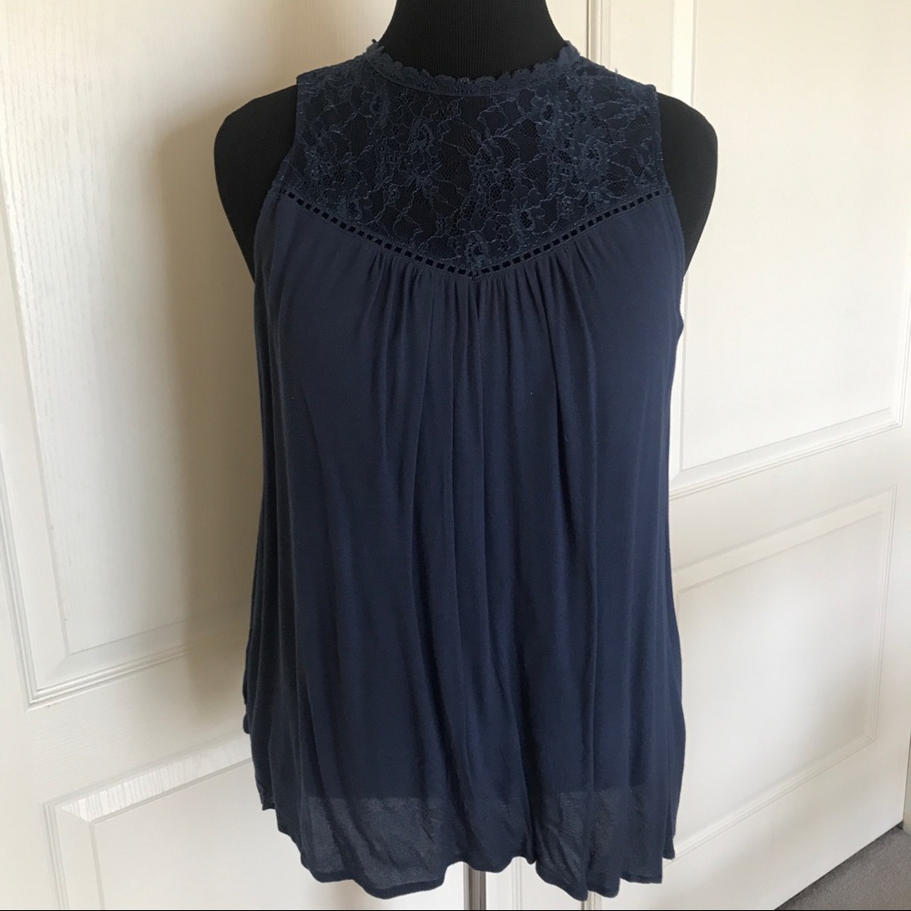 Altar’d State Sleeveless Navy w/ lace flowy top